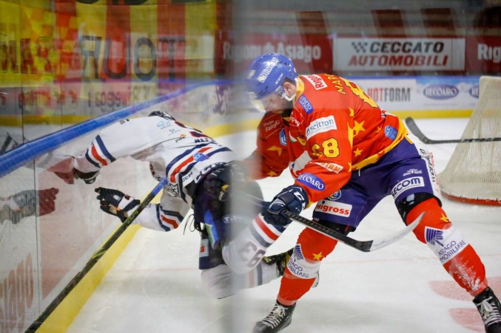 Négy góllal kapott ki a Hydro Fehérvár AV19 jégkorongcsapata az Asiagótól